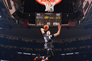 米兰体育联赛-Faker高光操作技巧震撼，faker用什么闪现